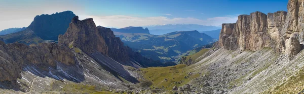 Panorama paisaje en las montañas de los Alpes — Foto de Stock