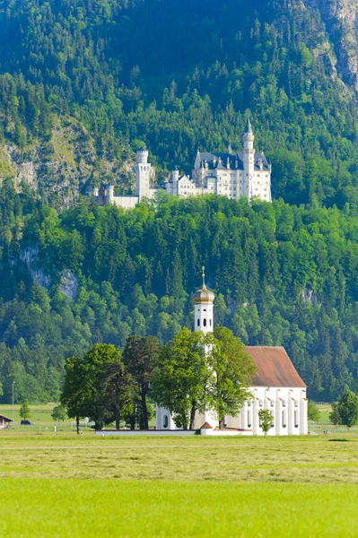 具有里程碑意义的德国巴伐利亚州的新天鹅堡 — 图库照片