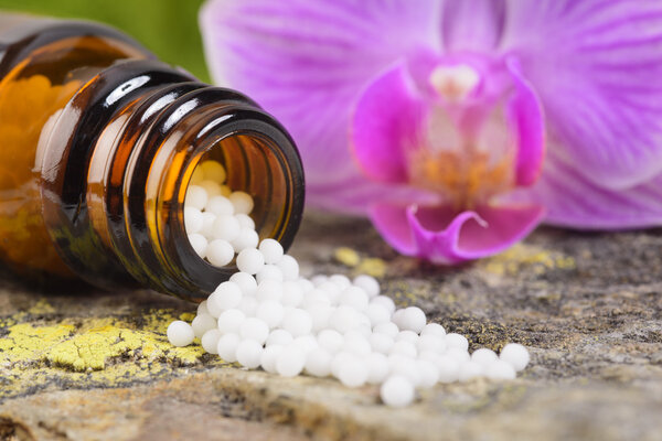 Alternative medicine with herbal pills