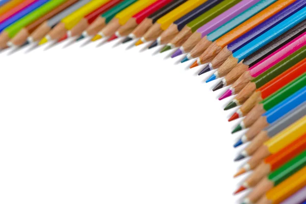 Crayons coloridos mostram sucesso com gráfico de negócios — Fotografia de Stock