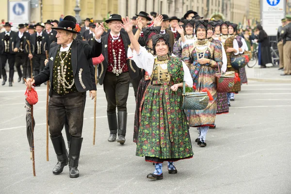 Парад открытия фестиваля Октоберфест в Мюнхене — стоковое фото
