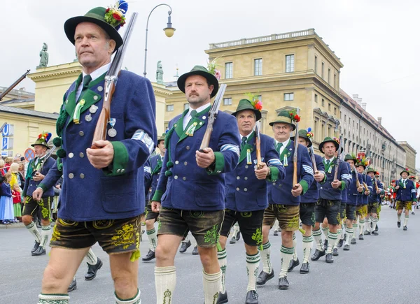 Apertura della sfilata dell'Oktoberfest a Monaco di Baviera — Foto Stock