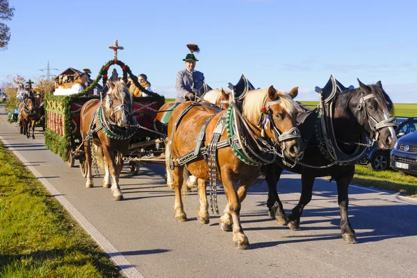 Католическая конная процессия в Баварии — стоковое фото