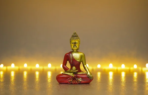 Будди, сидячи в медитації — стокове фото