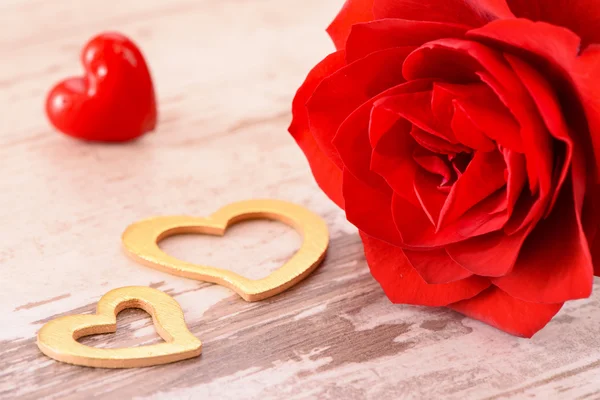 Valentinstag mit roter Rose — Stockfoto