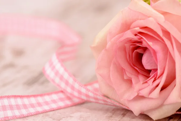 Valentinky den srdce a růže — Stock fotografie
