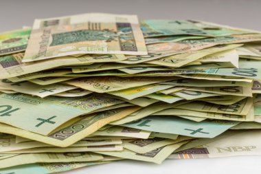 banknot 100 pln Lehçe