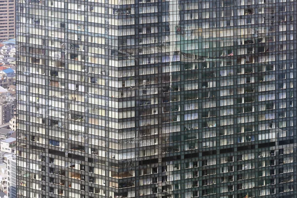 Looking to the new modern tower in center of Tokyo, Japan — Stock Photo, Image