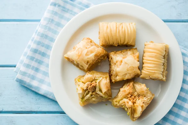 甜甜果仁蜜饼甜点 — 图库照片