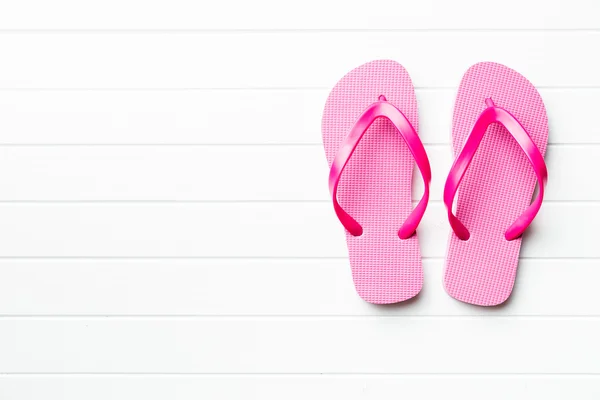 Roze flop flops. — Stockfoto