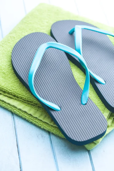 Blauwe flip-flops. — Stockfoto