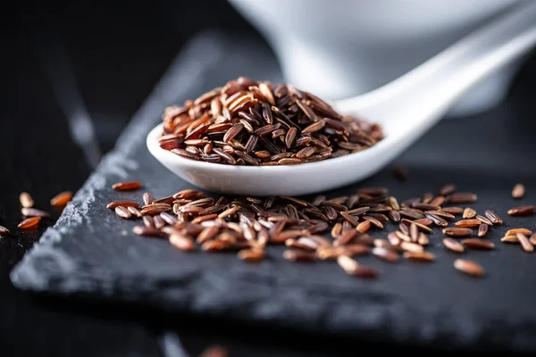 Uncooked Red Rice Raw Wild Rice Ceramic Spoon — Stock Photo, Image