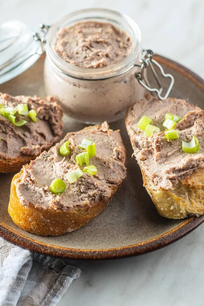 Paté Hígado Rodajas Baguette Placa — Foto de Stock