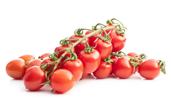 Tomates Cereja Vermelhos Frescos Tomates Pequenos Ramo Isolado Fundo Branco — Fotografia de Stock