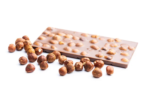 Barra Cioccolato Con Nocciole Isolate Sfondo Bianco — Foto Stock