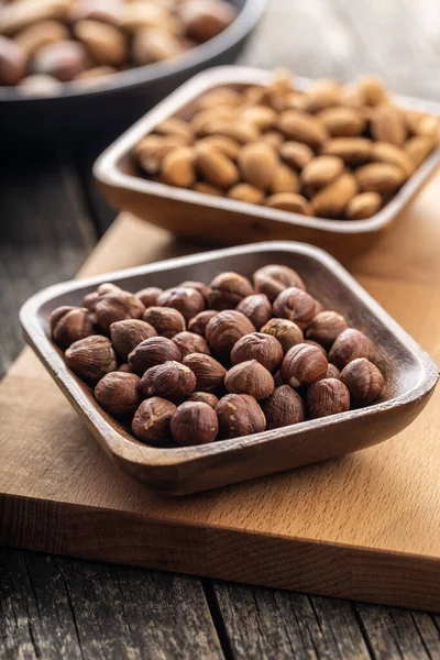 Peeled Hazelnuts Almonds Sweet Nuts Wooden Bowl — Stock Photo, Image