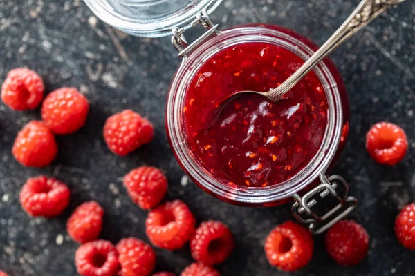 Red Rasberries Jam Jar Ripe Raspberries Black Table Top View — Stock Photo, Image