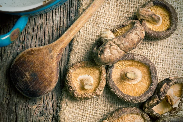 Dried shiitake mushrooms on table — Stock Photo, Image