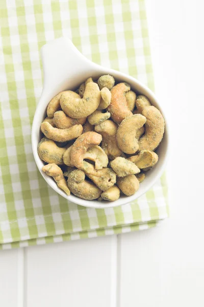 Cashew nuts coated wasabi — Stock Photo, Image