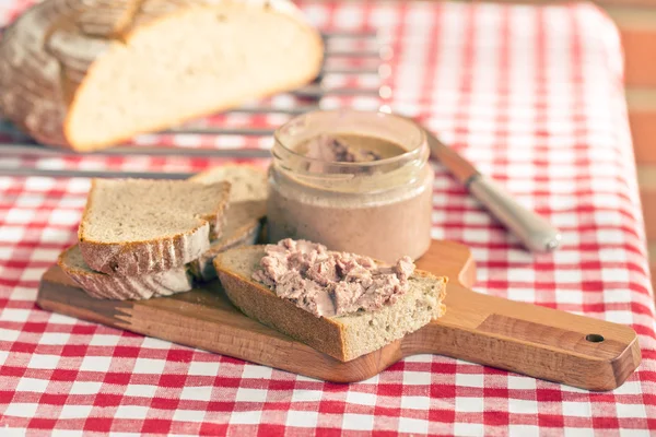 El paté con pan —  Fotos de Stock