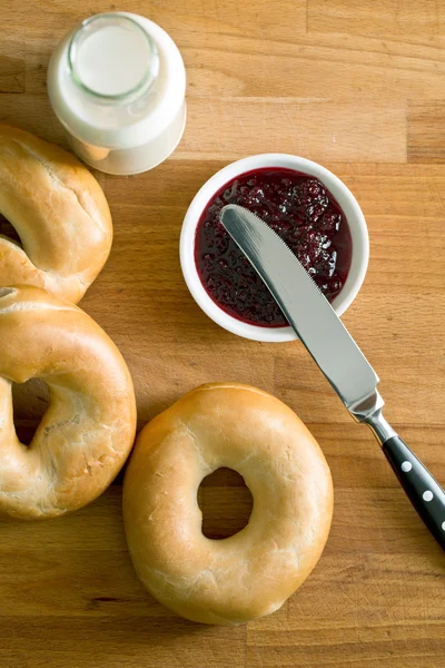 Bagels und Marmelade — Stockfoto