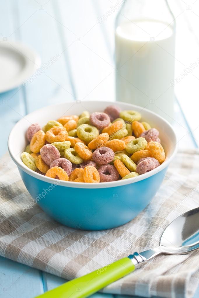 Anillos de cereales fotos de stock, de Anillos cereales sin royalties | Depositphotos