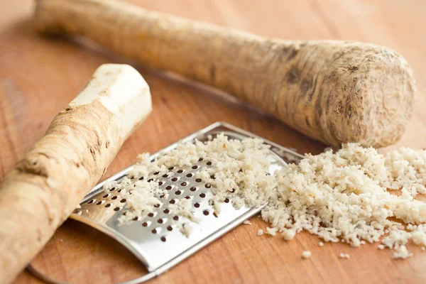 Grated horseradish root — Stock Photo, Image