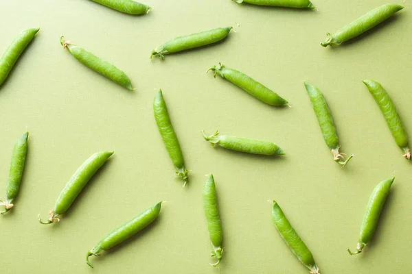 Verse groene erwten — Stockfoto