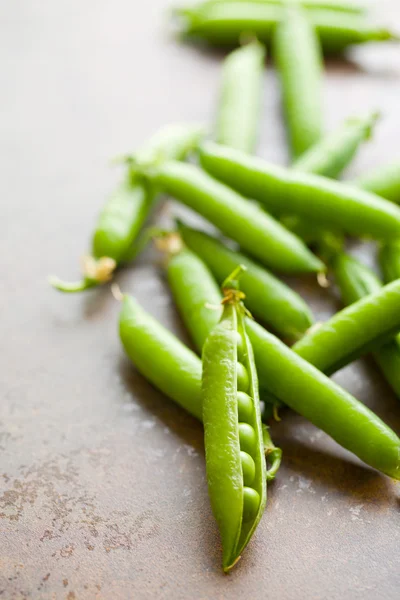 Ervilhas verdes frescas — Fotografia de Stock