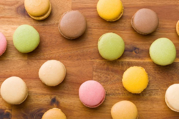 Смачні барвисті macarons — стокове фото