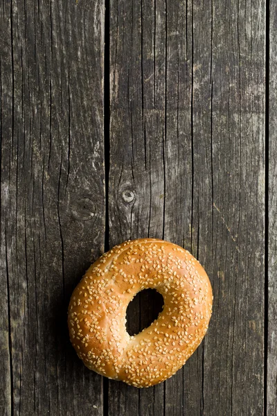 Heerlijke bagel met sesamzaad — Stockfoto