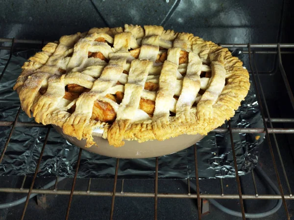 Photo Homemade Apple Pie Fresh Baked Oven — Stock Photo, Image