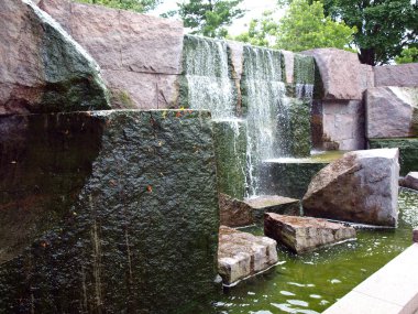 FDR Memorial - şelale