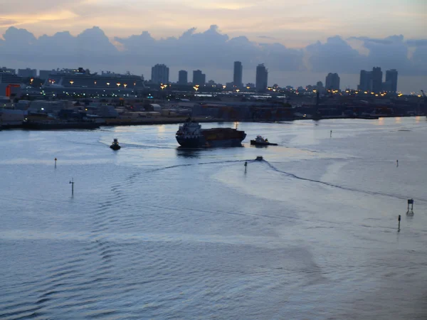 Baía de biscayne ao entardecer — Fotografia de Stock