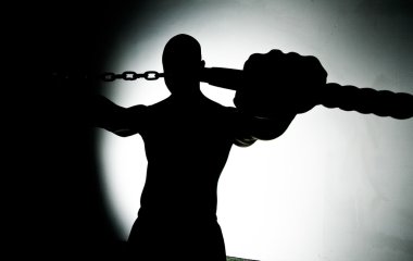 adam savaşçı nunchuck ile silüeti