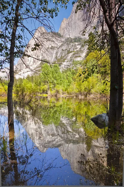 Reflexión Cordillera Agua Parque Nacional — Foto de Stock