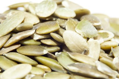 Kabak Çekirdeği closeup görünümünü düz bir arka plan üzerinde