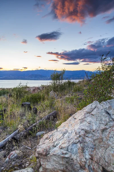 Med Utsikt Över Okanagan Valley Solnedgång — Stockfoto
