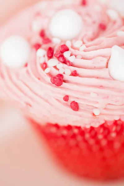 Cupcake rosa de cerca — Foto de Stock