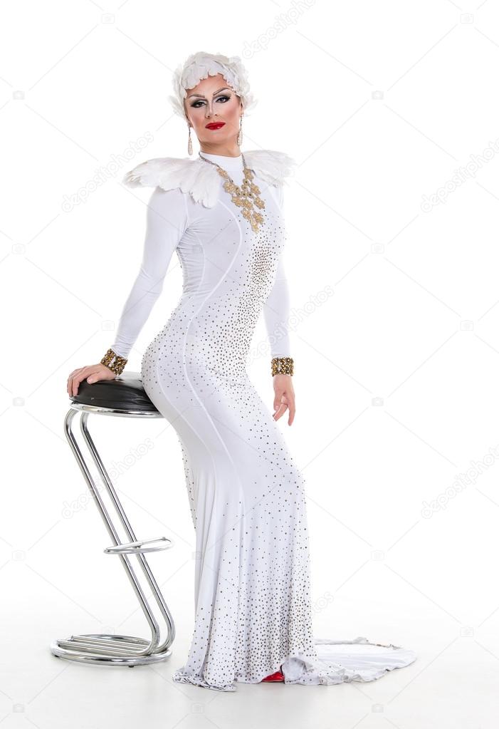 L'exercice — Dans Robe Blanche La Photographie Drag De Queen 35L4AjR
