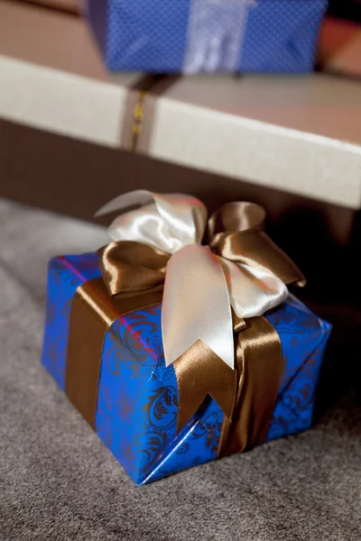 Weihnachtsgeschenkboxen zum Feiern — Stockfoto
