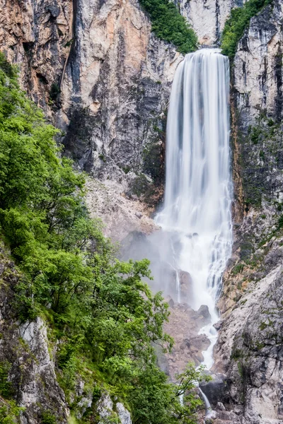 Boka vízesés, Bovec, Szlovénia — Stock Fotó