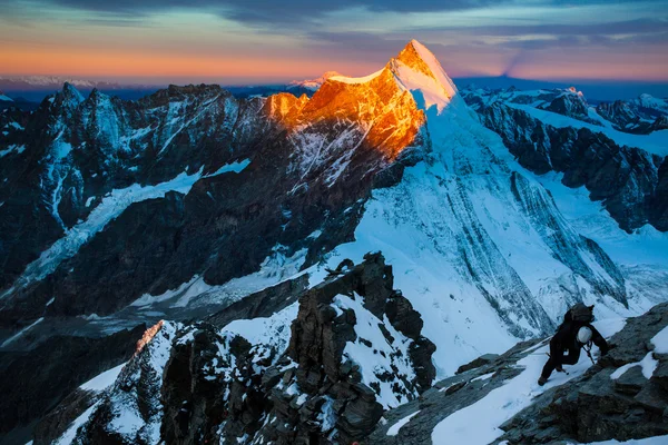 Ανάβαση στο βουνό Matterhorn (στο βουνό Cervino) — Φωτογραφία Αρχείου