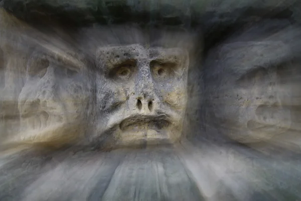 Bizarre Stone Heads - Rock Sculptures - in zoom — Stock Photo, Image