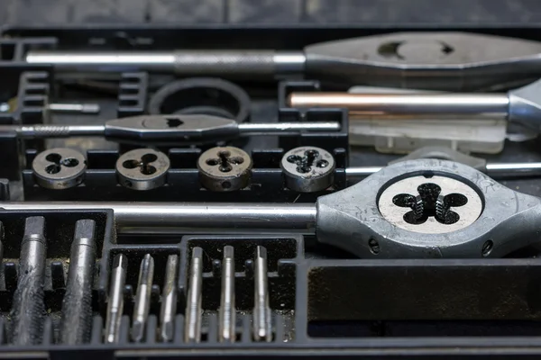 Detail van de schroef tap - handgereedschap — Stockfoto