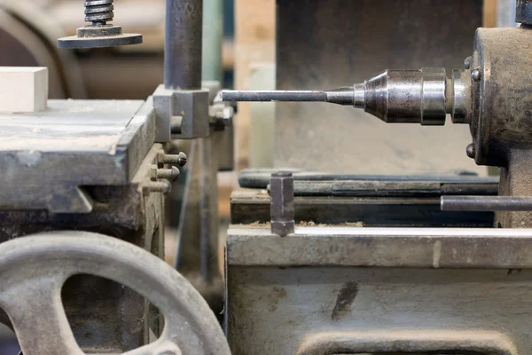 Detail of the hole cutter in the carpentry workshop — Stock Photo, Image