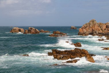 Brittany 'nin Rocky sahili - Pink Granite Sahili, Le Gouffre, Cote de Granit Rose, Plougrescant, Brittany, Fransa