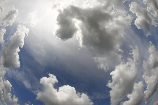 Nuvens no céu — Fotografia de Stock