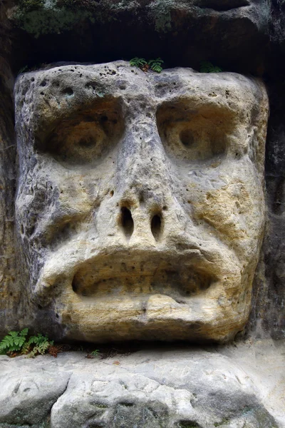 Cara de piedra espeluznante — Foto de Stock