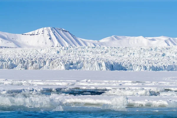 Vue Glacier Montagnes Enneigées Nordfjorden Svalbard Archipel Norvégien Entre Norvège — Photo